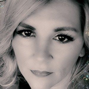 Meet your Posher, Connie